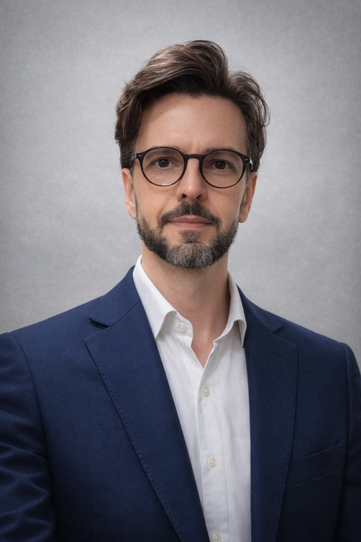 Dr. Fernando Faria